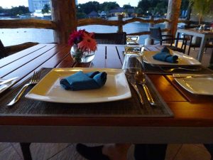 セブ島のブルーウォターマリバゴホテルのレストラン
